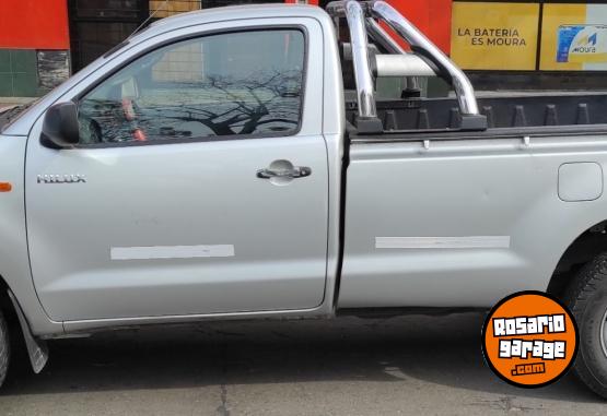 Camionetas - Toyota Hilux 4x4 Cabina Simple 2012 Diesel 330000Km - En Venta