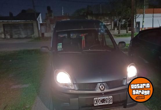 Utilitarios - Renault Kangoo 2011 Nafta 82700Km - En Venta