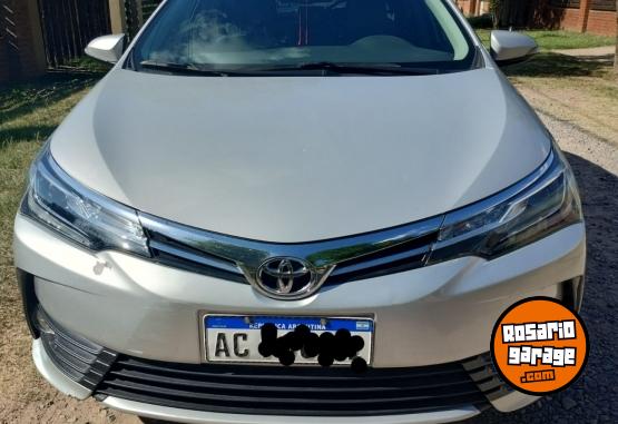 Autos - Toyota Corolla XEI Pack 2018 Nafta 120000Km - En Venta