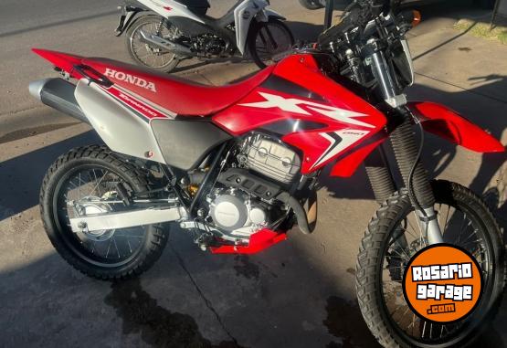 Motos - Honda Xr tornado 2022 Nafta 7500Km - En Venta