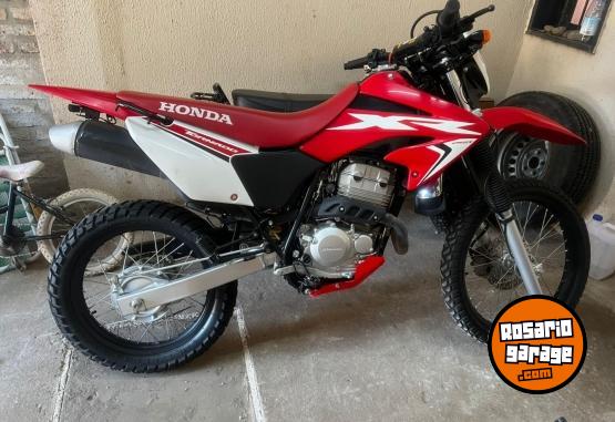 Motos - Honda Xr tornado 2022 Nafta 7500Km - En Venta