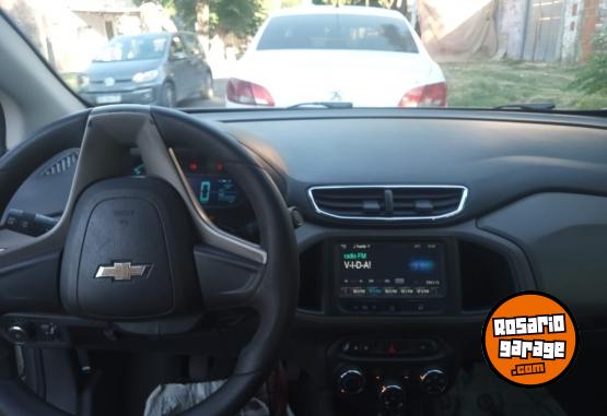 Autos - Chevrolet PRISMA LTZ 2015 GNC 293000Km - En Venta