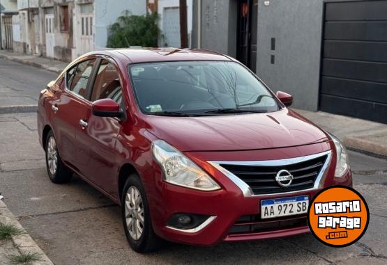 Autos - Nissan Versa 2017 GNC 160000Km - En Venta