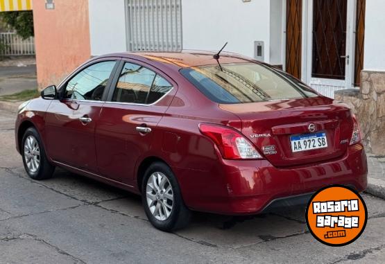 Autos - Nissan Versa 2017 GNC 160000Km - En Venta