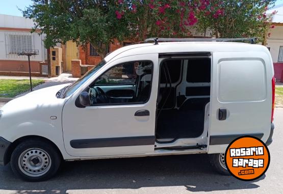 Utilitarios - Renault kangoo 2015 Nafta 135000Km - En Venta