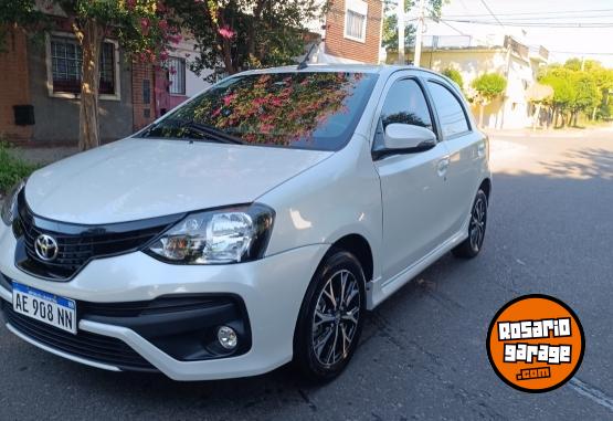 Autos - Toyota etios xls 2022 Nafta 53000Km - En Venta