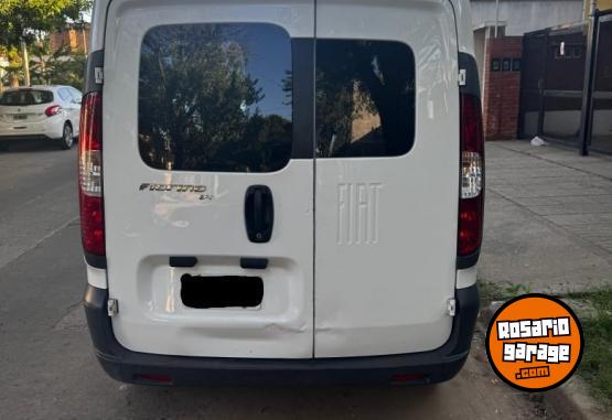 Utilitarios - Fiat FIORINO 2015 Nafta 93000Km - En Venta