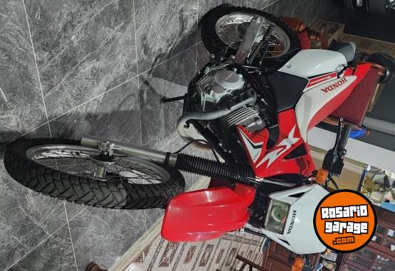 Motos - Honda Xr tornado 2018 Nafta 5000Km - En Venta