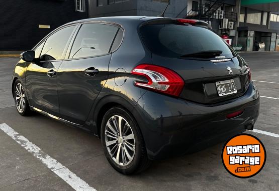 Autos - Peugeot 208 2013 Nafta 154000Km - En Venta