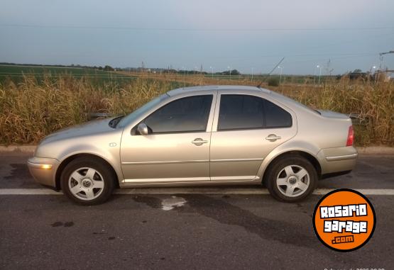 Autos - Volkswagen Bora tdi 1.9 2005 Diesel 220000Km - En Venta