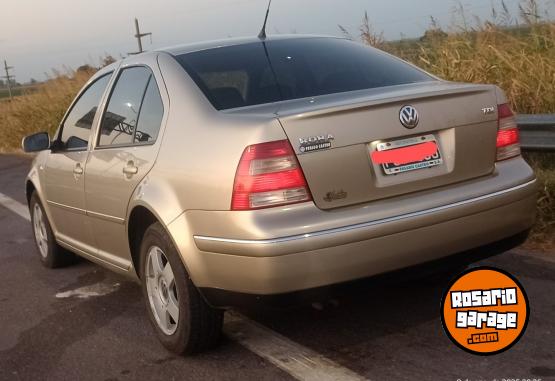 Autos - Volkswagen Bora tdi 1.9 2005 Diesel 220000Km - En Venta