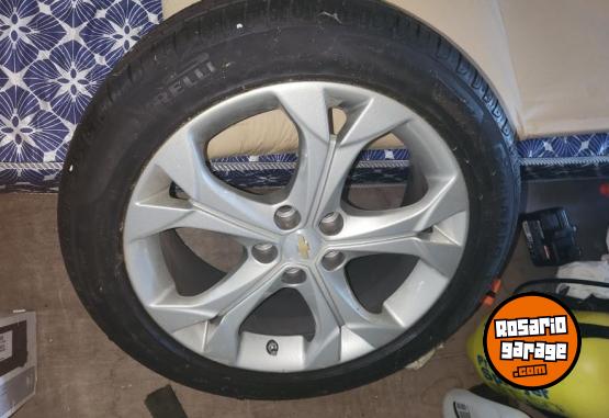 Accesorios para Autos - Cubierta llanta cruze 17 - En Venta