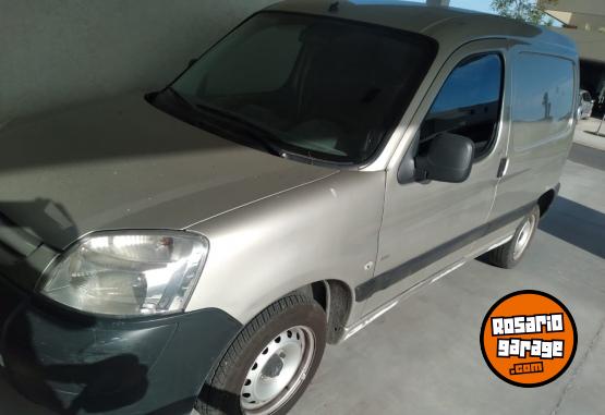 Utilitarios - Peugeot PARNERT HDI CONFORT 2013 Diesel 234000Km - En Venta