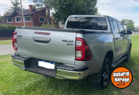 Camionetas - Toyota Hilux SRV 2022 Diesel 40000Km - En Venta