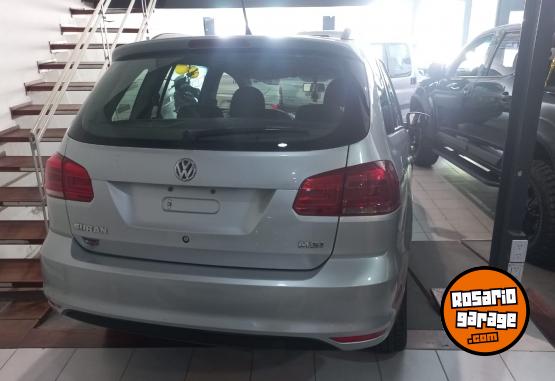 Autos - Volkswagen SURAN 1.6 COMFORTLINE 2015 Nafta 115000Km - En Venta