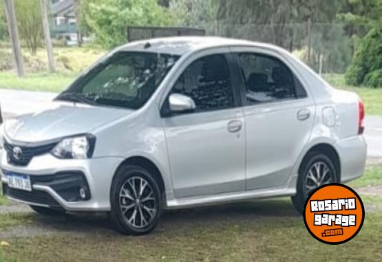 Autos - Toyota Etios 2022 Nafta 40000Km - En Venta