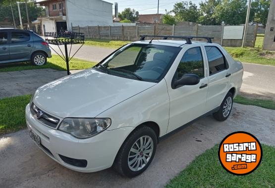 Autos - Fiat Siena 2013 GNC 220000Km - En Venta