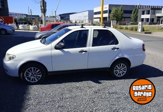 Autos - Fiat Siena 2013 GNC 220000Km - En Venta