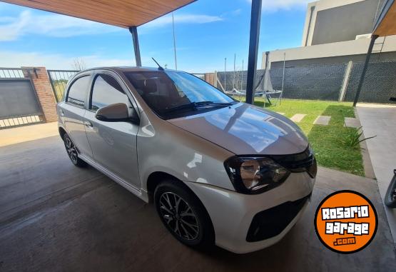 Autos - Toyota etios xls 1.5 2022 Nafta 48500Km - En Venta