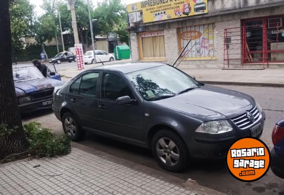 Autos - Volkswagen Bora trendline 2.0 2010 Nafta 190000Km - En Venta