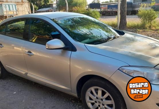 Autos - Renault Fluence Dinamyque 2014 Nafta 256000Km - En Venta