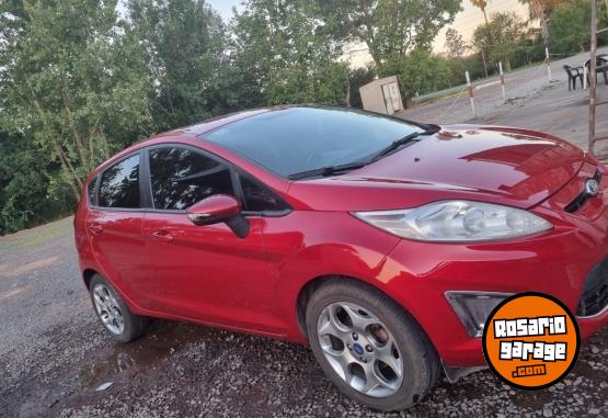 Autos - Ford Fiesta kinetic 2011 Nafta 100000Km - En Venta