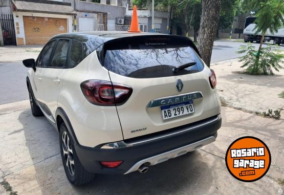 Autos - Renault CAPTUR 2017 Nafta 169435Km - En Venta