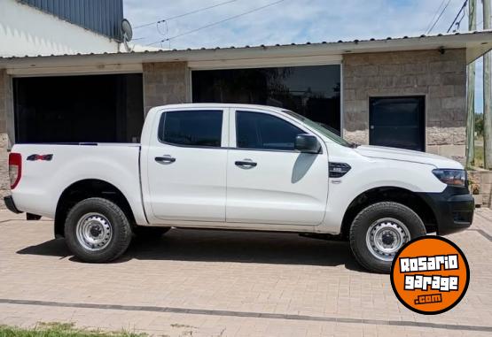 Camionetas - Ford Ranger 2.2 Xl 4x4 2023 Diesel 30400Km - En Venta