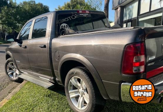 Camionetas - Dodge RAM 1500 LARAMIE 4x4 2021 Nafta 90000Km - En Venta