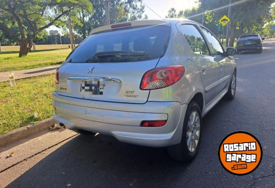 Autos - Peugeot 207 xp compact 2011 Nafta 100000Km - En Venta