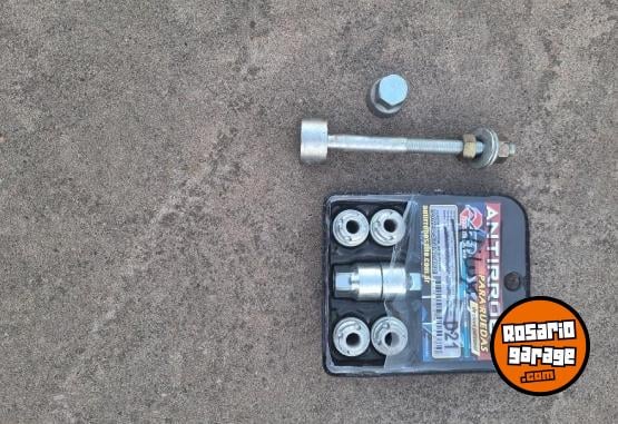 Accesorios para Autos - Lona Bracco - Tuercas seguridad - Traba auxilio / Hilux - En Venta