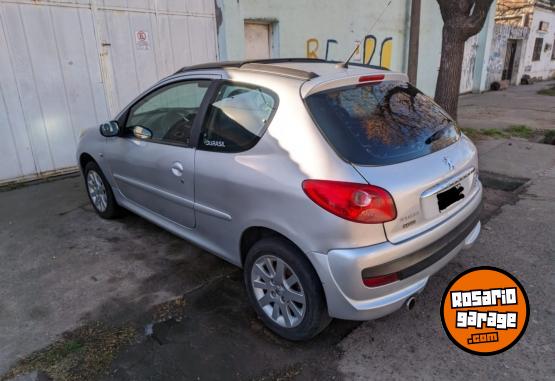 Autos - Peugeot 207 2010 Nafta 195000Km - En Venta