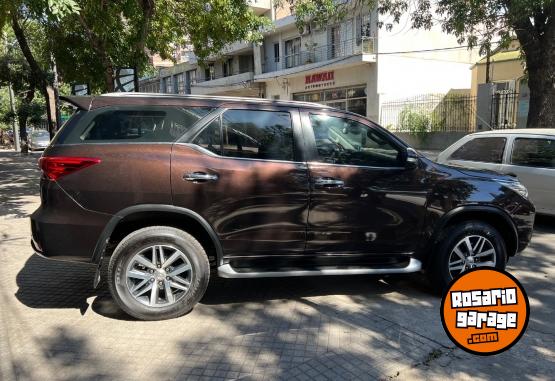 Camionetas - Toyota SW4 SRX 2.8 TDI 7AS 2017 Diesel 114000Km - En Venta