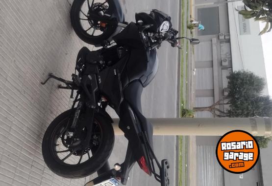 Motos - Hero 190R hunk 2022 Nafta 4800Km - En Venta