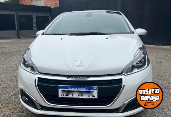 Autos - Peugeot 208 FELINE 2019 Nafta 58000Km - En Venta