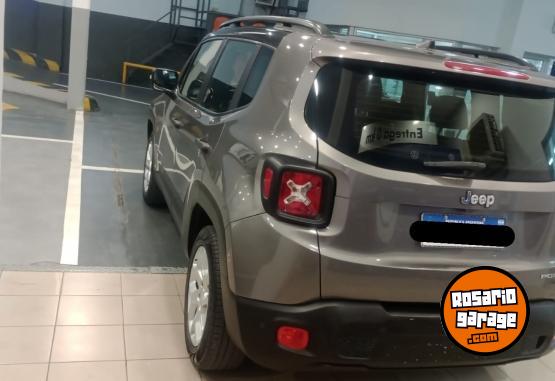 Camionetas - Dodge RENEGADE 1.8 SPORT MT 2018 Nafta 70000Km - En Venta