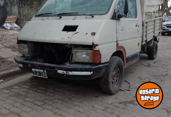 Utilitarios - Renault Rodeo 1993 GNC 14Km - En Venta