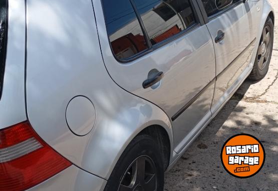 Autos - Volkswagen Golf 2006 GNC 297000Km - En Venta