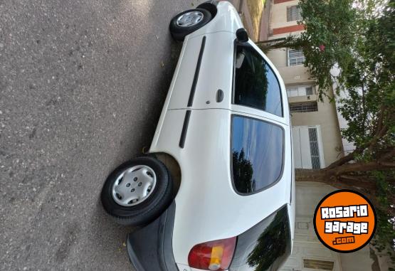 Autos - Fiat Palio 2000 Nafta 180000Km - En Venta