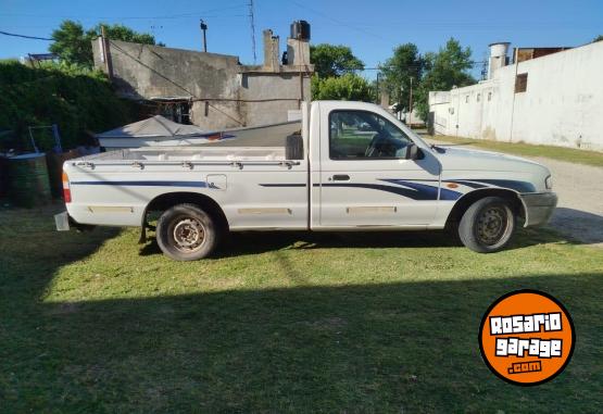 Camionetas - Mazda B2500 2001 Diesel 250000Km - En Venta