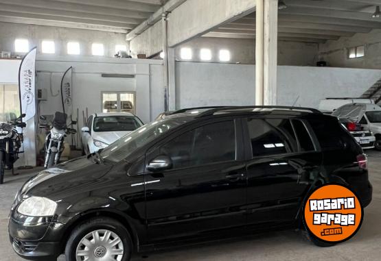 Autos - Volkswagen Suran 2010 Nafta 150000Km - En Venta