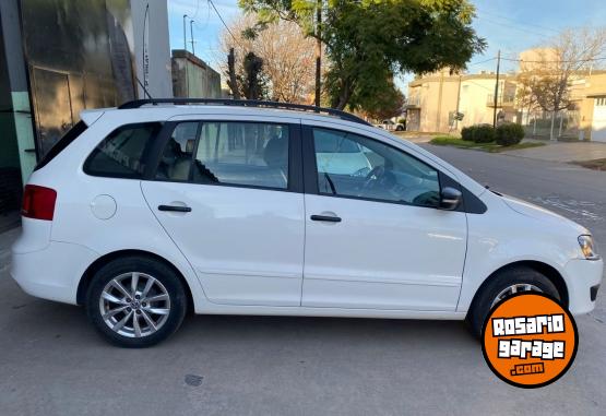 Autos - Volkswagen Suran 2014 GNC 138000Km - En Venta