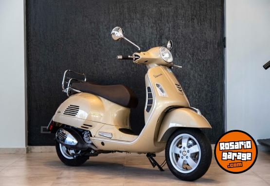 Motos - Vespa GTS 300 2017 Nafta 4987Km - En Venta