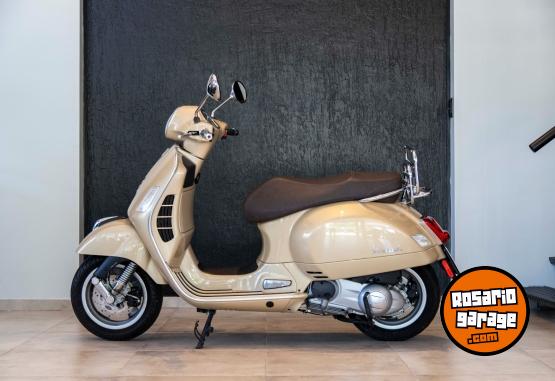 Motos - Vespa GTS 300 2017 Nafta 4987Km - En Venta