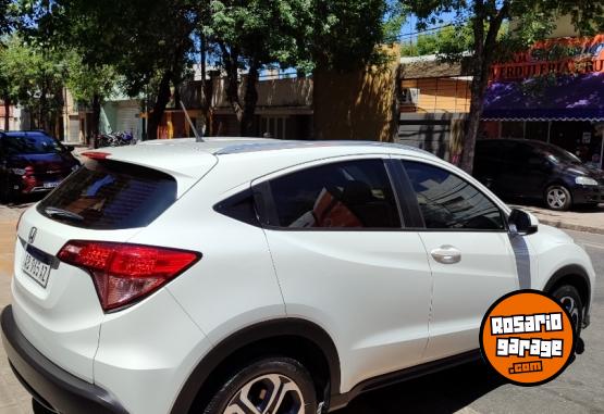 Autos - Honda HRV 2017 Nafta 50000Km - En Venta