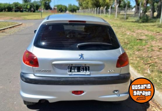 Autos - Peugeot 206 xr premium 2005 Nafta 169000Km - En Venta