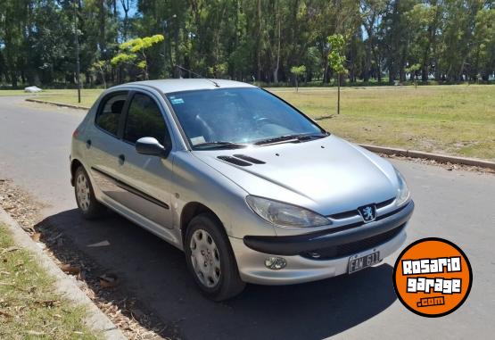 Autos - Peugeot 206 xr premium 2005 Nafta 169000Km - En Venta