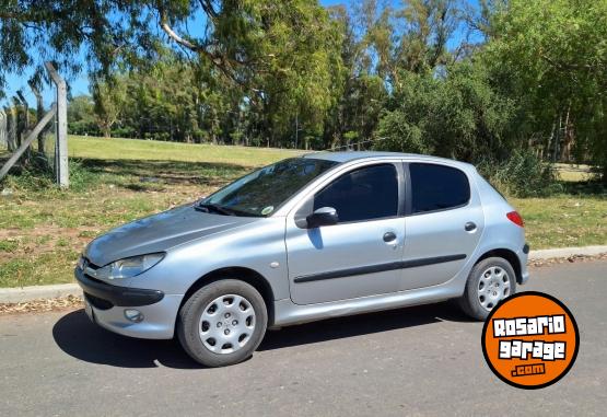 Autos - Peugeot 206 xr premium 2005 Nafta 169000Km - En Venta