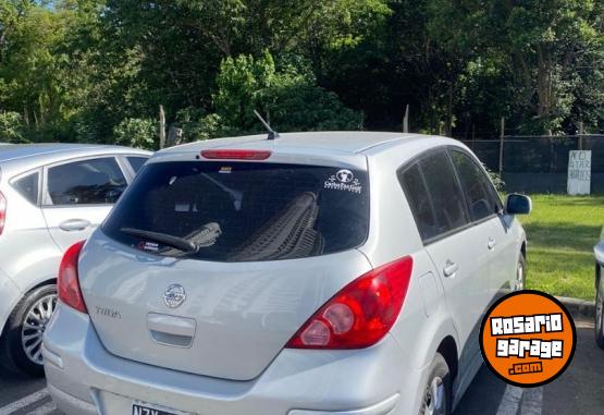 Autos - Nissan Tiida / Visia 2014 Nafta 156000Km - En Venta