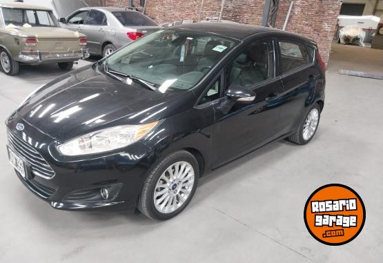 Autos - Ford Fiesta Titanium 2015 Nafta 140000Km - En Venta